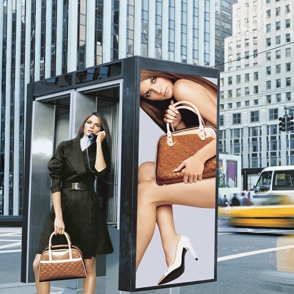 Louis Vuitton Coffee Table Book modern luxury NEW SOLD OUT - Picture 5 of 7